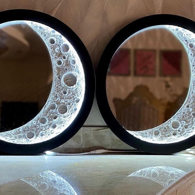 آیینه نیمه ماه نوری