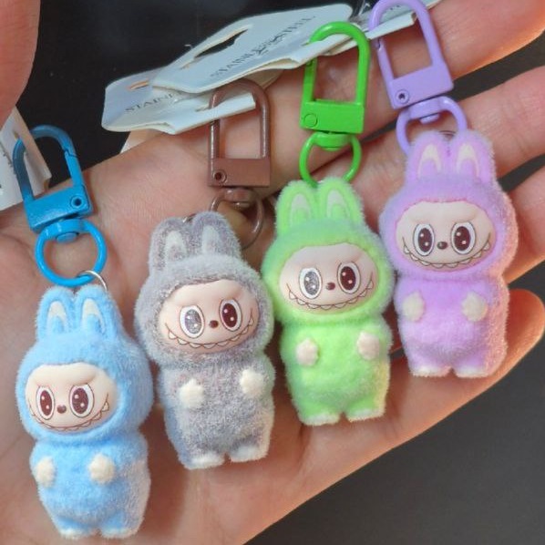 چارم اورجینال لبوبو ایستاده